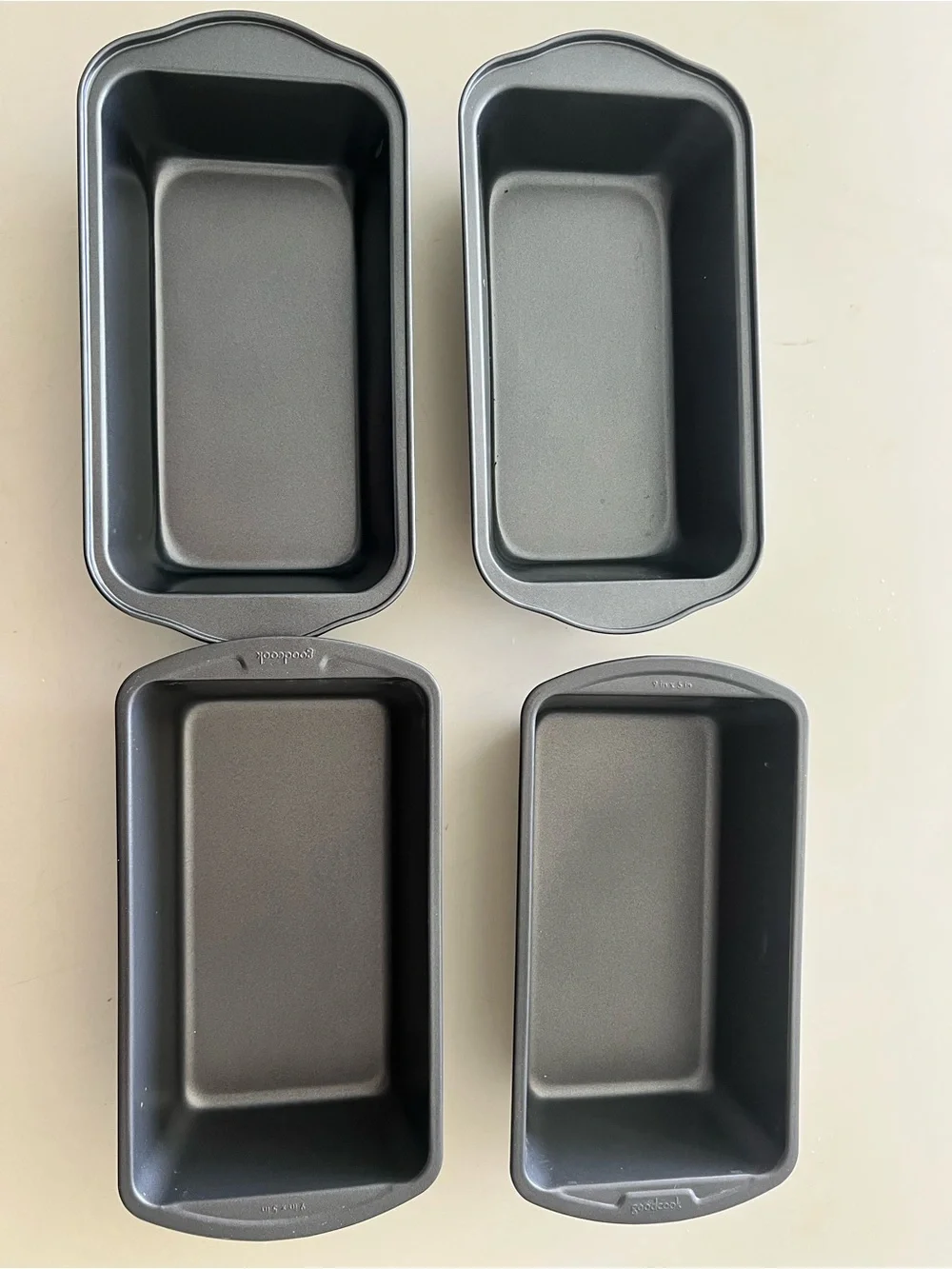 Nonstick Mini Loaf Pans - Set of 4 (Black)